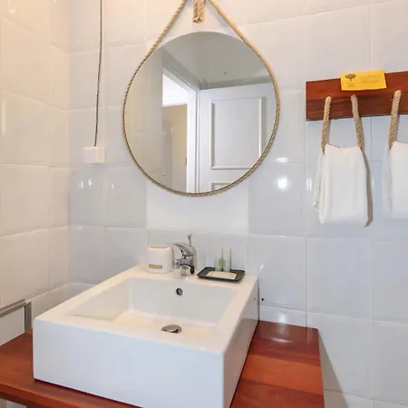 Seafront Blue Apartment *