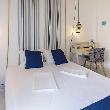 Apartment Seafront Blue *